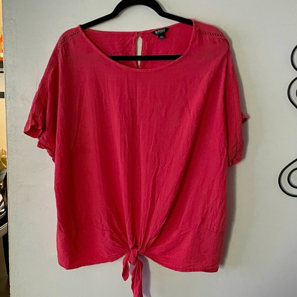 Buffalo front tie top - Picture 1 of 2